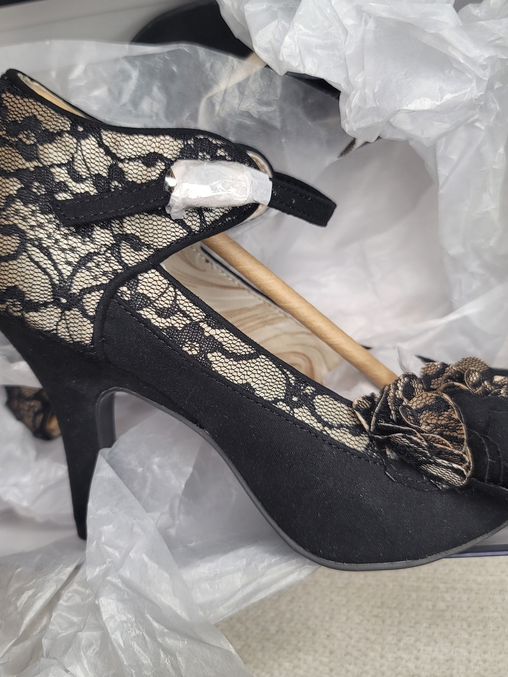 Black Lace Accent MELINDA High Heels with Floral Appliqué